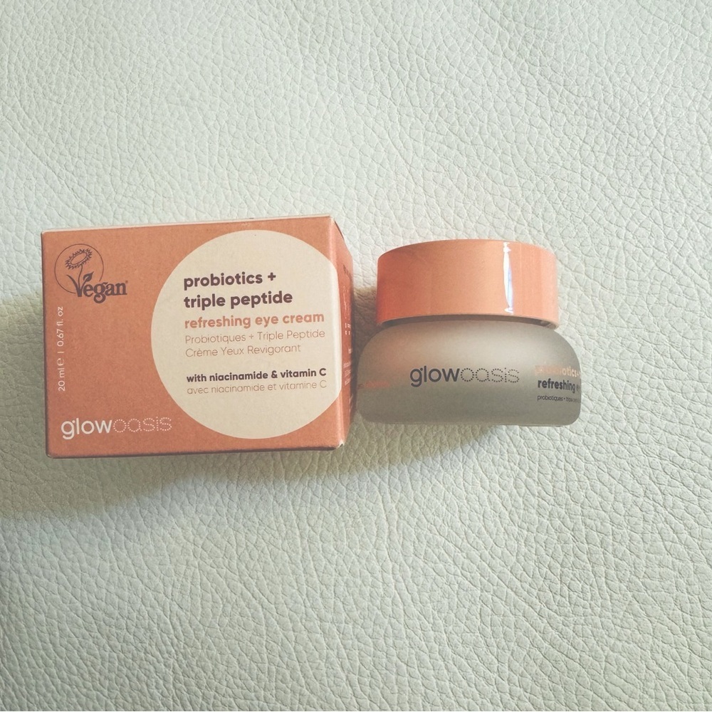 Glowoasis probiotics + triple peptide refreshing eye cream new